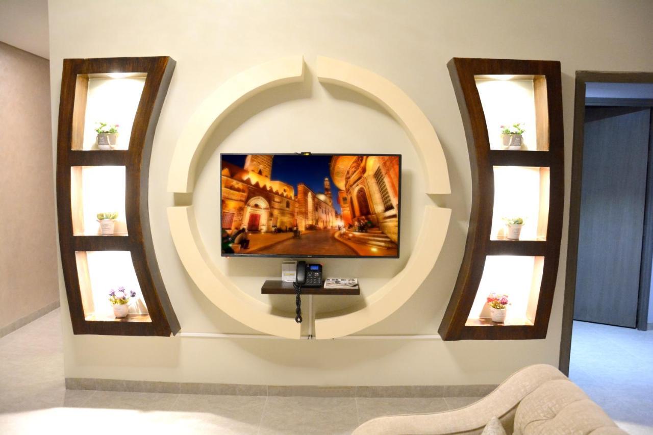Aparthotel ذا فيفتى ايت السالمية Kuwait City Esterno foto